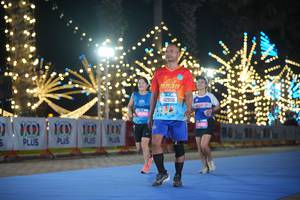 BIB: 101, 42956, 2000
                            <button type="button" onclick="openModal(21544431)" class="btn btn-primary btn-sm float-right btn-popup" data-toggle="modal" data-target=".modal-high-quality">
                        <i class="fas fa-shopping-cart"></i> Add to Cart
                    </button>
                                            <button type="button" onclick="isThisMe(21544431, true)" class="btn btn-success btn-sm float-right btn-popup btn-isme hidden" data-toggle="tooltip" data-placement="bottom" title="นี่คือรูปของคุณใช่ไหม คลิกที่นี่เพื่อเอาเข้าอัลบั้ม">
                        <i class="fas fa-plus"></i> Add to album
                    </button>
                    <button type="button" onclick="isThisMe(21544431, false)" class="btn btn-warning btn-sm float-right btn-popup btn-isnotme hidden">
                        <i class="fas fa-ban"></i> Remove from album
                    </button>